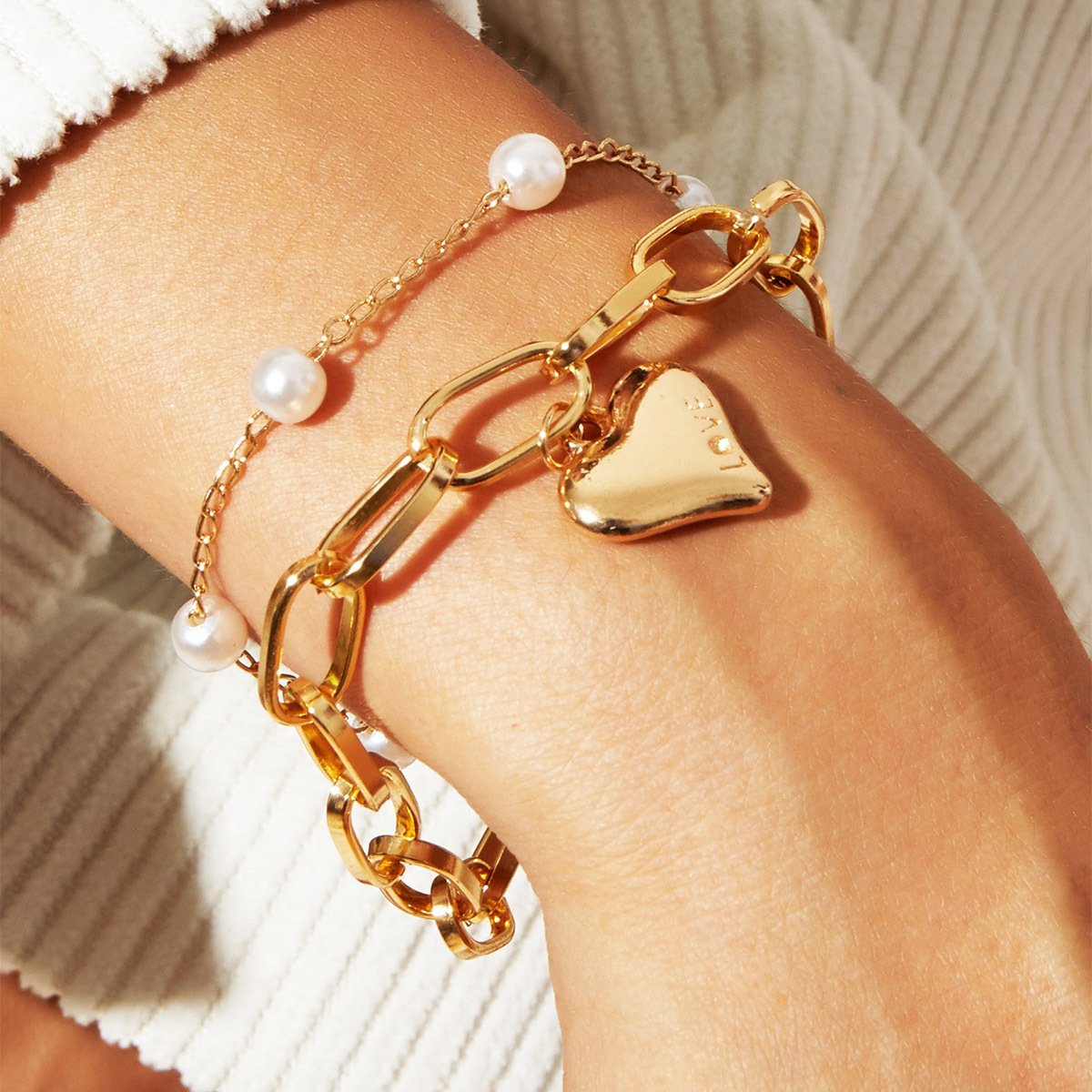 2 Piece Heart and Pearl Bracelet Set Bracelet